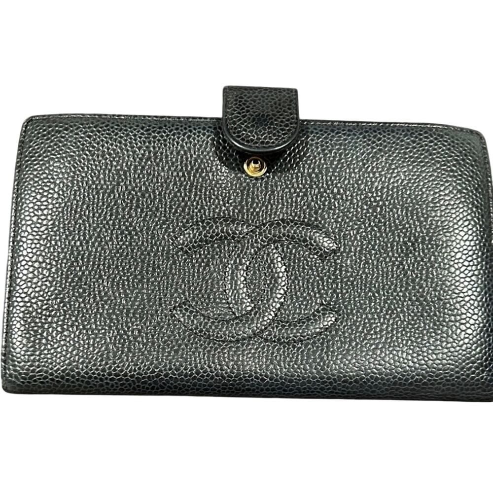 Chanel Vintage Timeless CC Cavier Leather Kisslock Wallet with Hologram
